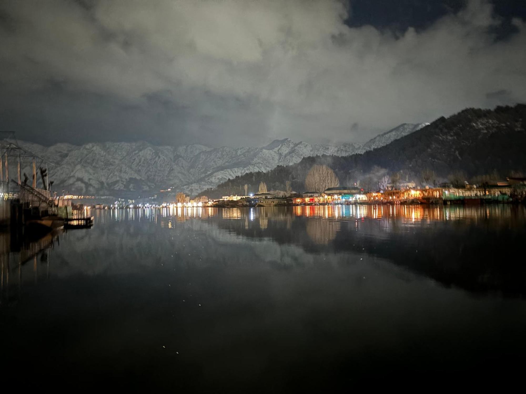 The Badyari Palace Houseboats Srinagar  Exterior photo