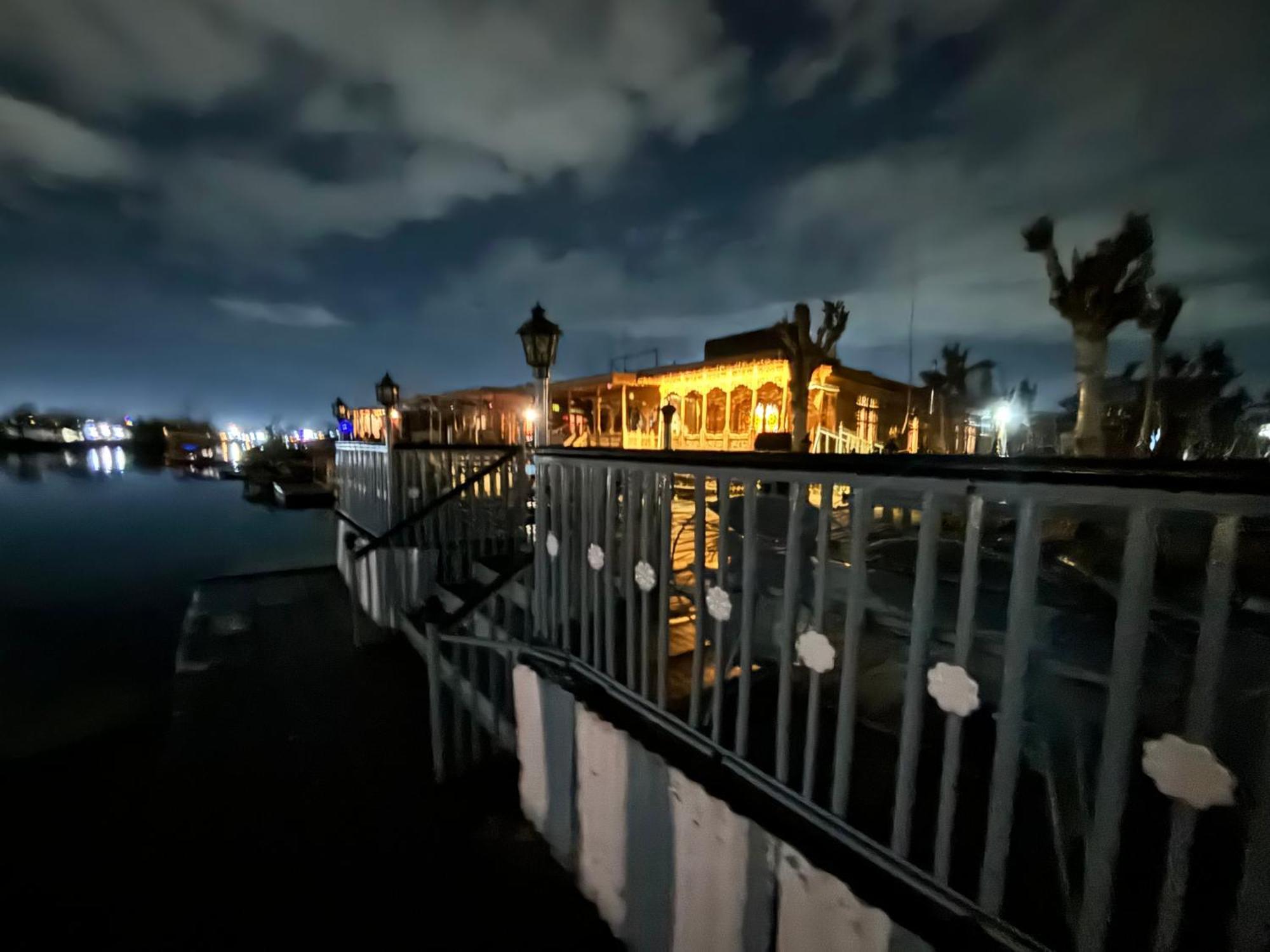 The Badyari Palace Houseboats Srinagar  Exterior photo