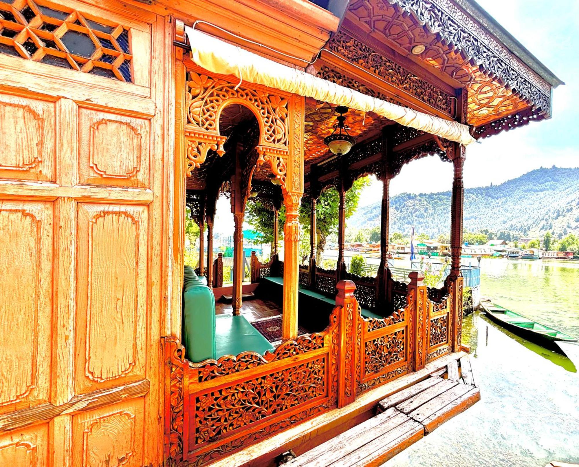 The Badyari Palace Houseboats Srinagar  Exterior photo