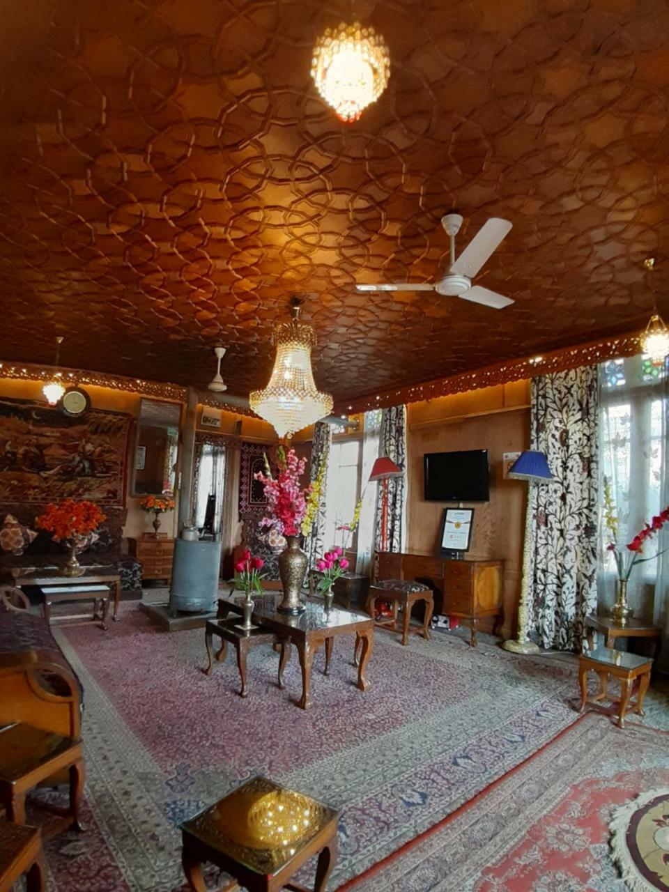 The Badyari Palace Houseboats Srinagar  Exterior photo