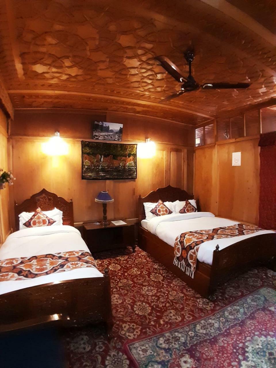 The Badyari Palace Houseboats Srinagar  Exterior photo
